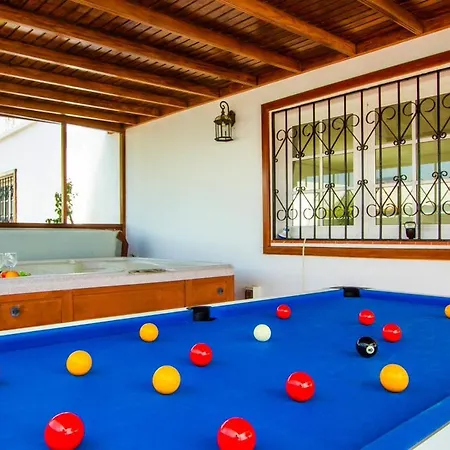 Exceptional 3 Bedroom Villa Adsey -Short Walk To Town - By Lanzarote Leisure Villas Puerto del Carmen  Exterior photo