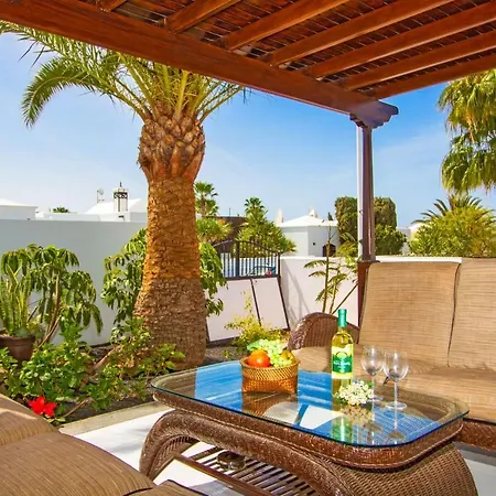 Exceptional 3 Bedroom Villa Adsey -Short Walk To Town - By Lanzarote Leisure Villas Puerto del Carmen  Exterior photo