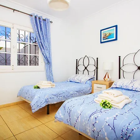 Exceptional 3 Bedroom Villa Adsey -Short Walk To Town - By Lanzarote Leisure Villas Puerto del Carmen  Exterior photo