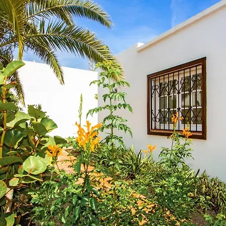 Exceptional 3 Bedroom Villa Adsey -Short Walk To Town - By Lanzarote Leisure Villas Puerto del Carmen  Exterior photo
